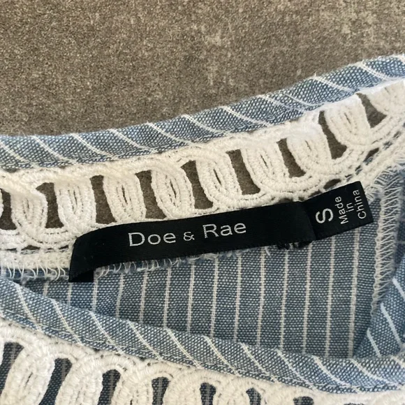 Doe & Rae Sleeveless Top - Picture 5 of 9